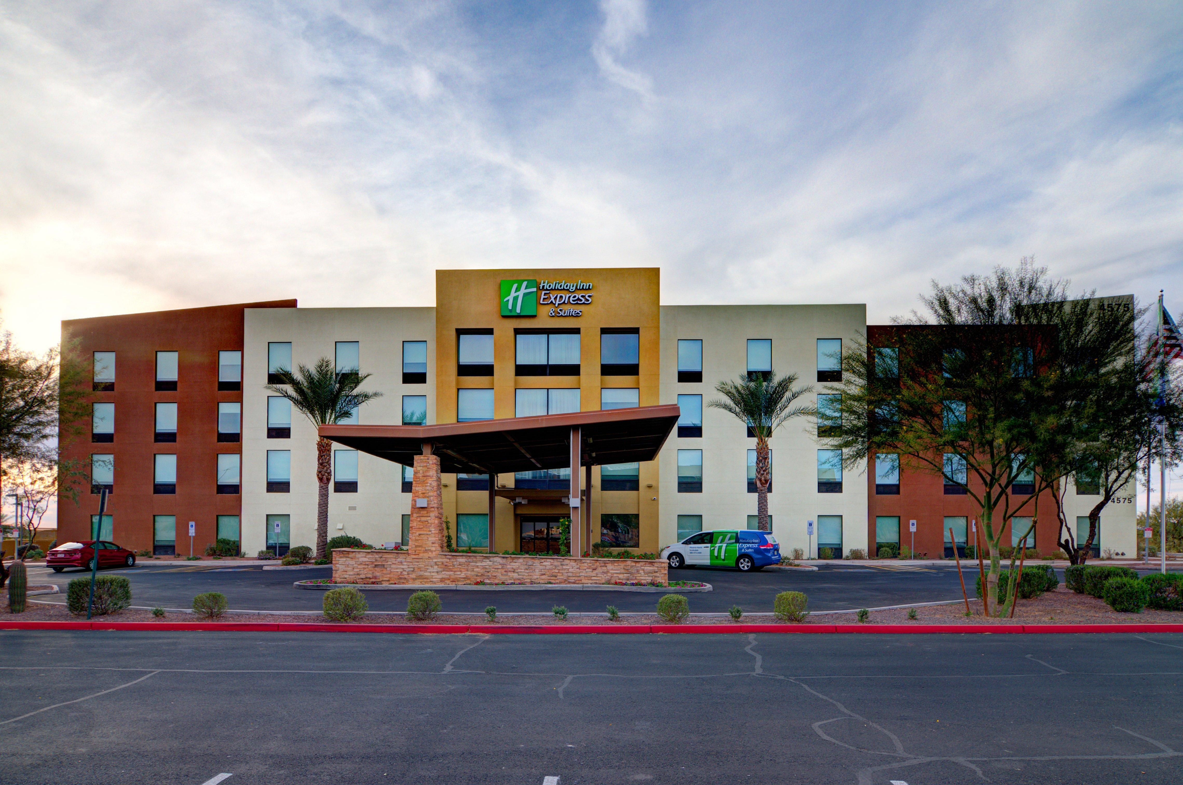 Holiday Inn Express & Suites - Phoenix North - Scottsdale By Ihg Dış mekan fotoğraf